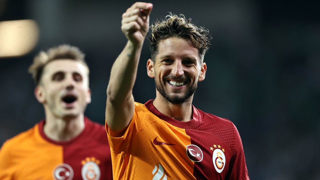 Dries Mertens'ten Galatasaray'ın tarihine geçen gol