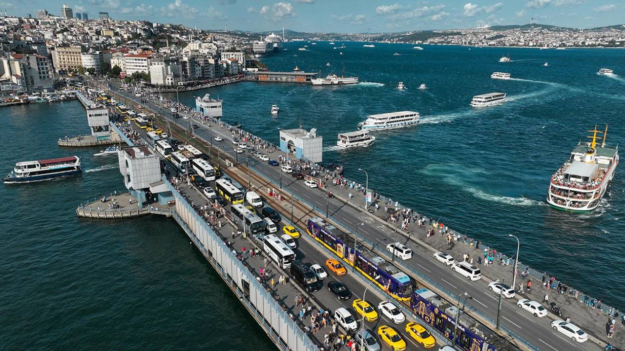 Galata Köprüsü, tek yönlü trafiğe kapatıldı