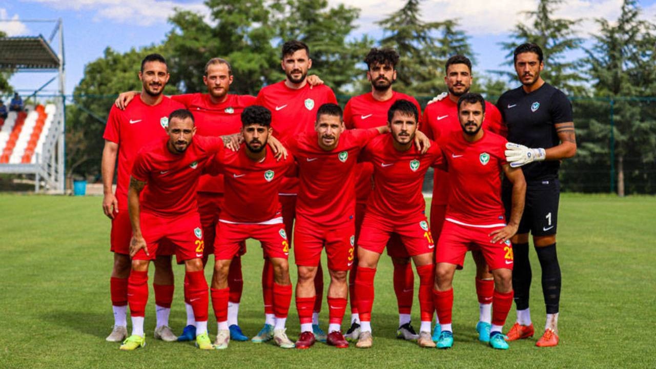 Amedspor oyuncuları zehirlendi: Maç iptal edildi