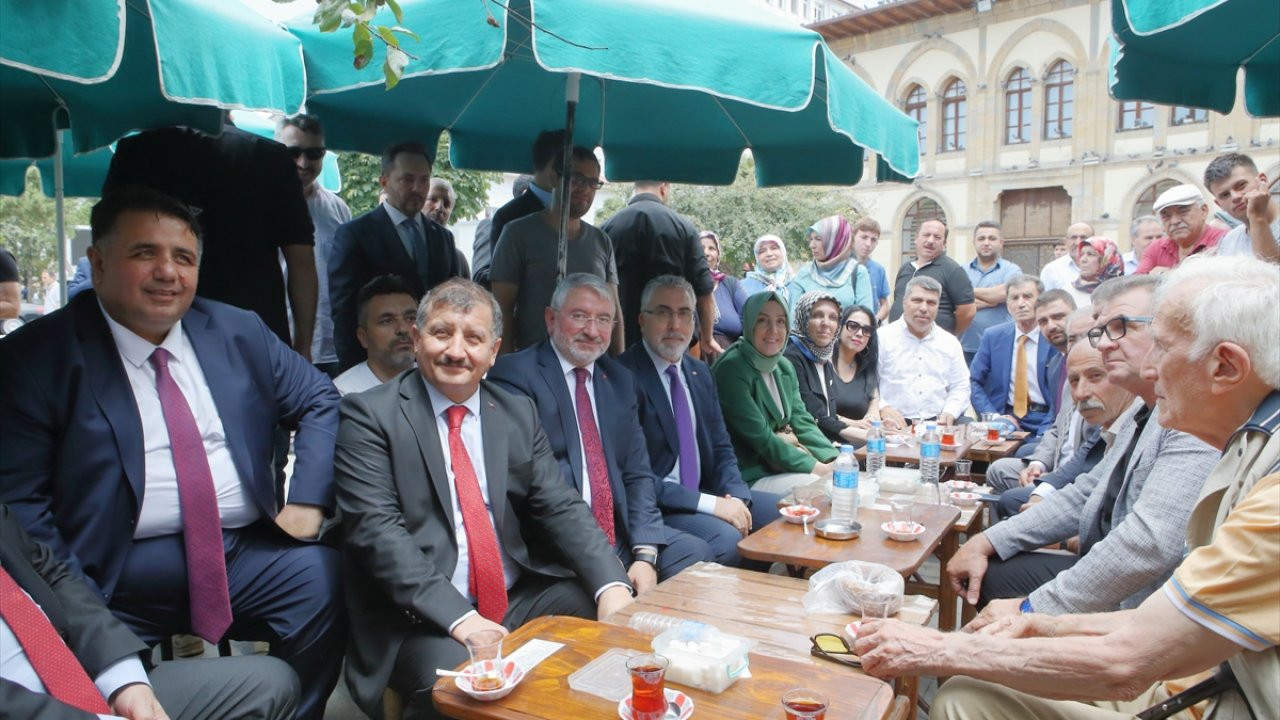 Çalışma Bakanı Işıkhan, emekliye ek zam için ekimi işaret etti: Gereken yapılacak