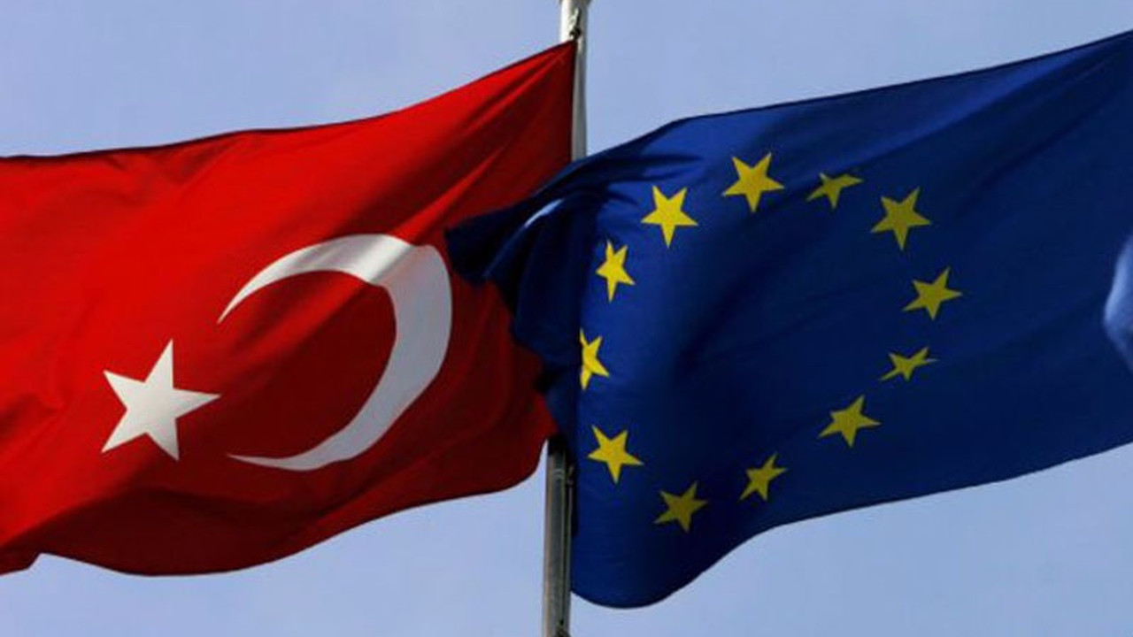 AB'den Türkiye'ye ‘siyasi’ kesinti