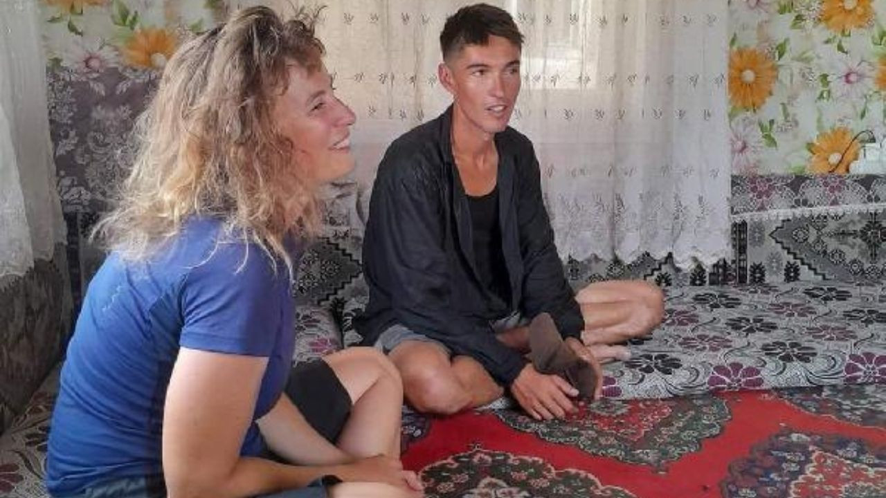 Bisikletli turist çifte saldıran iki kişi tutuklandı