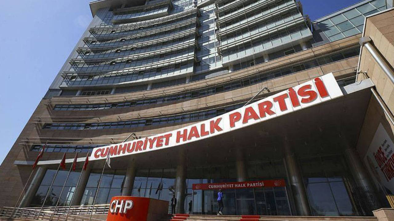 CHP'den belediyelere talimat: Üniversite öğrencilerine barınma desteği verilecek