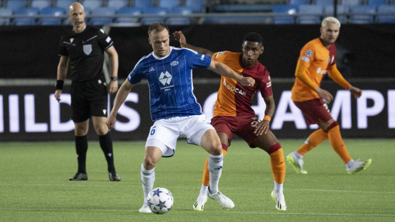 Galatasaray-Molde maçınıda Polonyalı hakem düdük çalacak