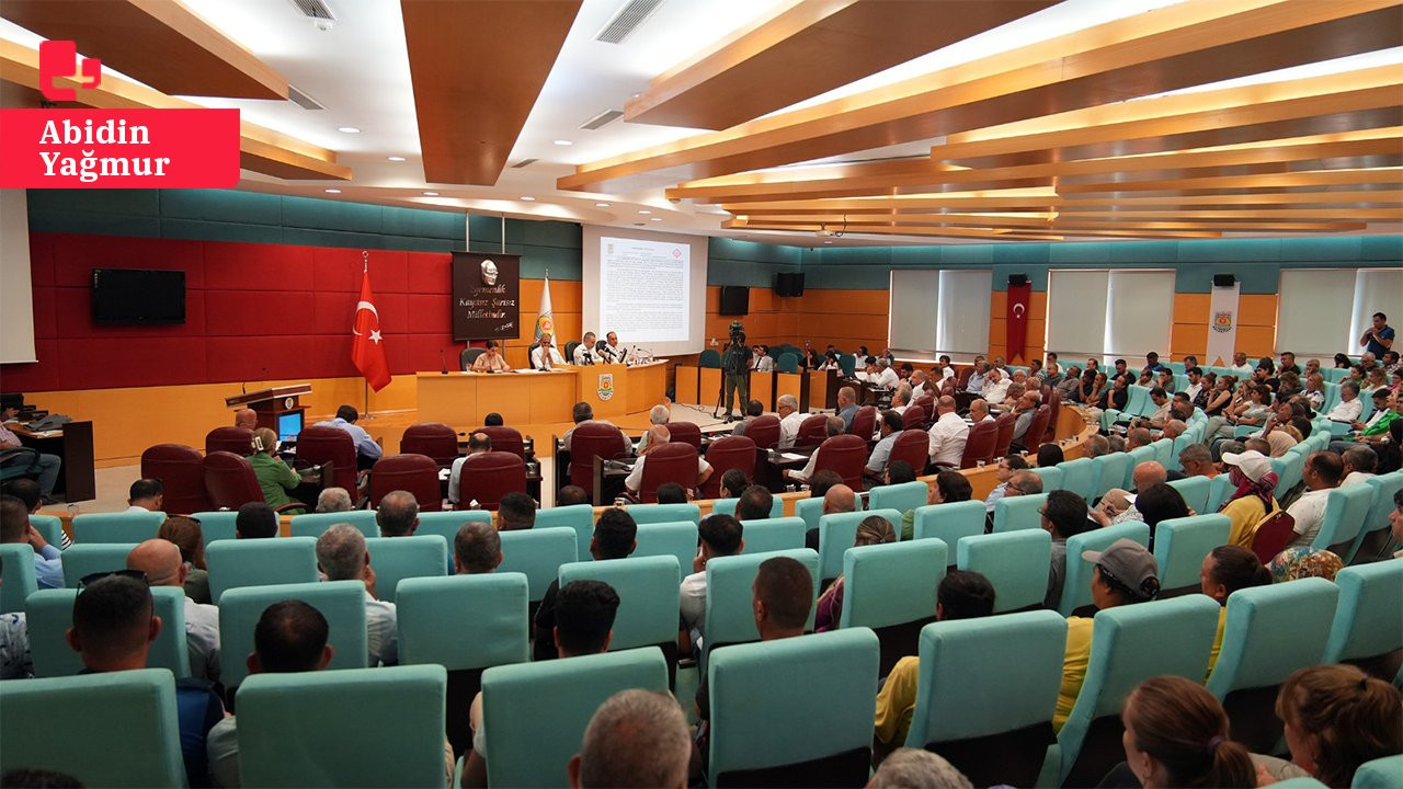 Tarsus Belediye Meclisi'nde Gagavuz Türklerine bağış tartışması