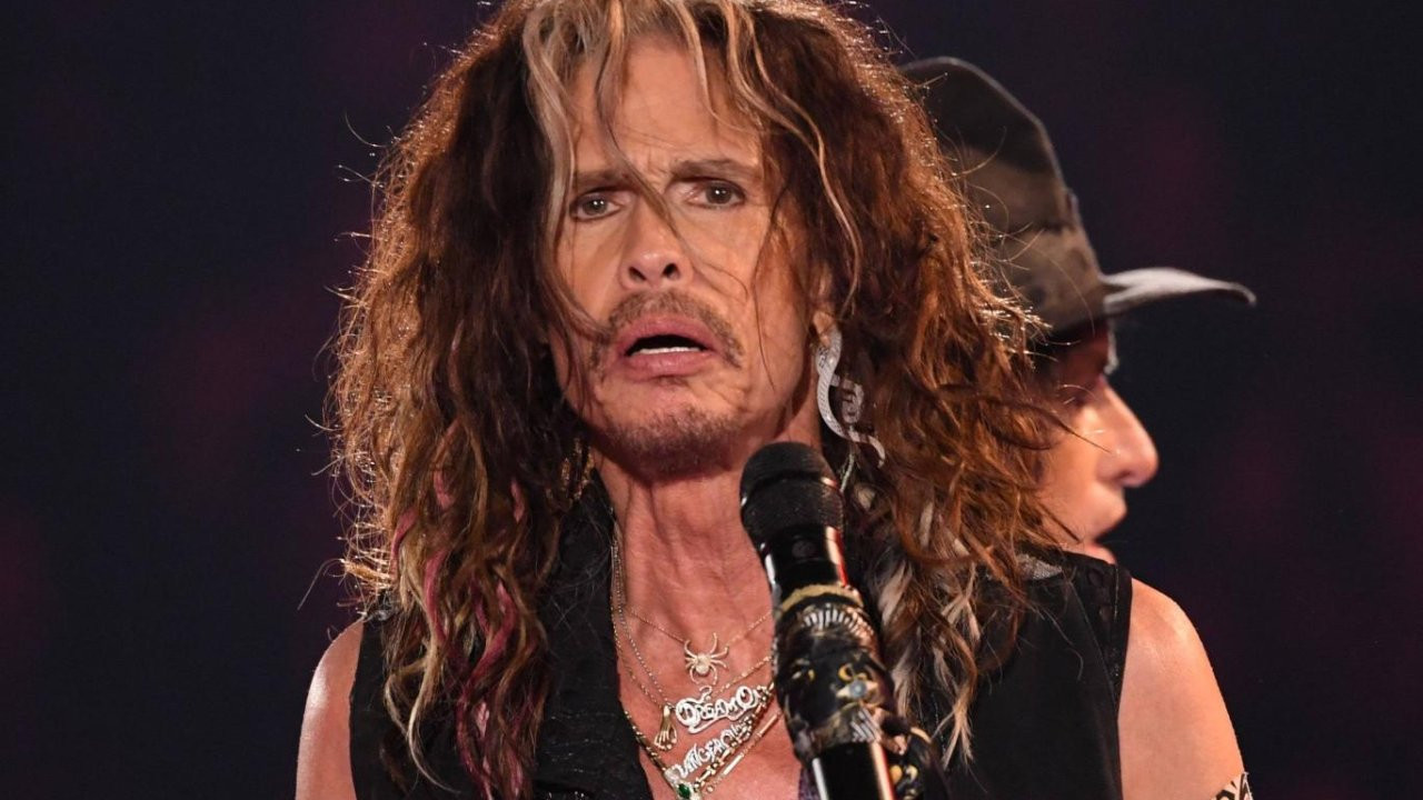 Solist Steven Tyler'ın ses tellerindeki hasar nedeniyle Aerosmith'in konserleri ertelendi