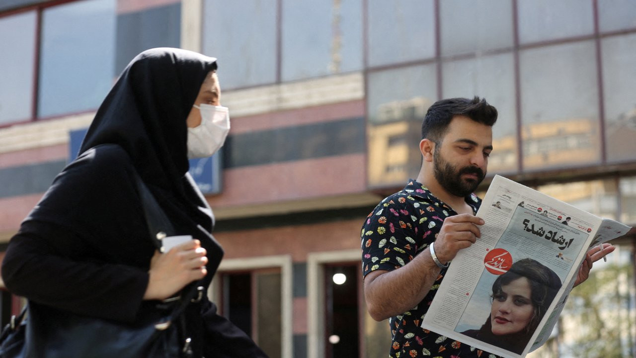 Mahsa Jîna Amini'nin ölüm yıl dönümü öncesi İran'da yoğun güvenlik önlemleri alındı