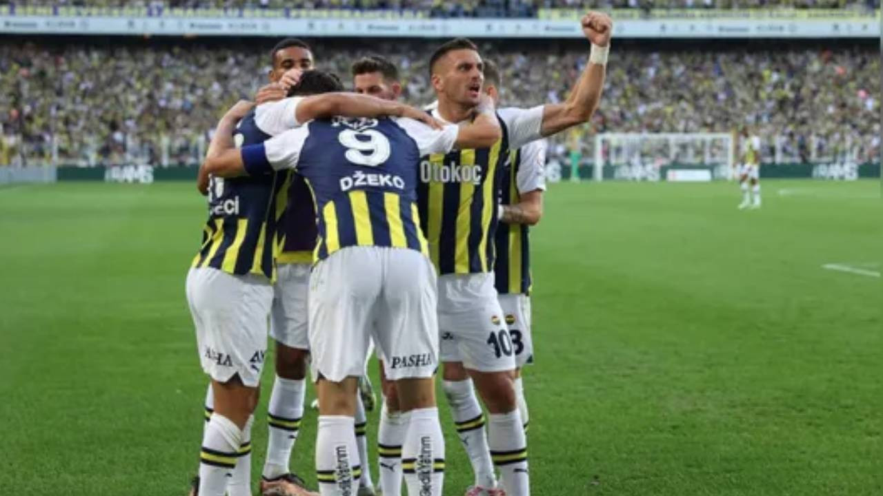 Fenerbahçe evinde puan kaybetmedi: Galibiyet 80'inci dakikadan sonra geldi