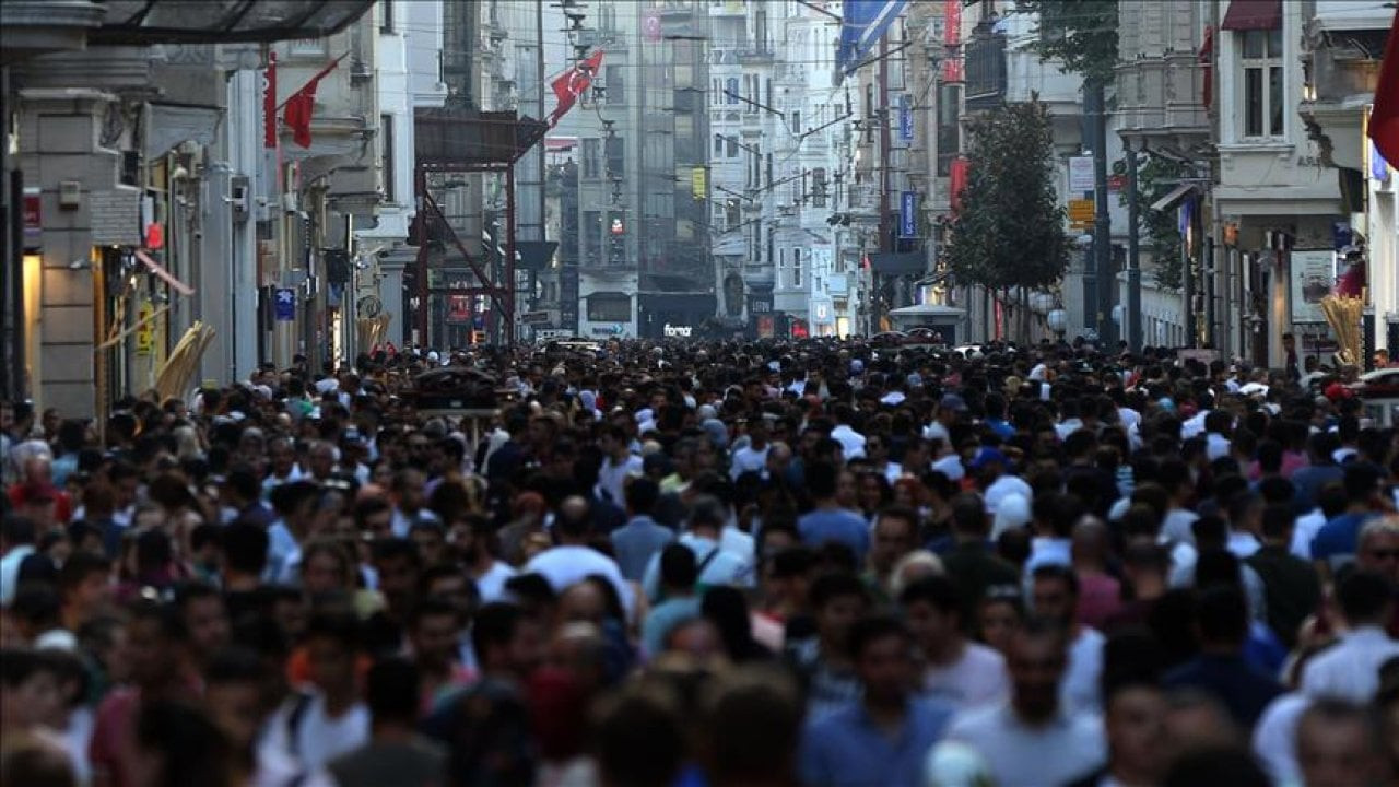TÜİK son verileri açıkladı: Türkiye'de beklenen yaşam süresi azaldı