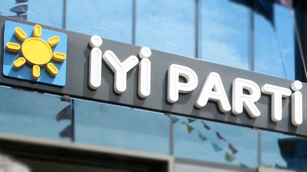 İYİ Parti'den istifa açıklaması: Partimize operasyon yapılıyor