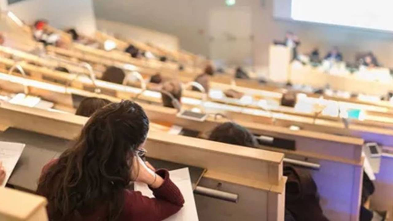 İBB'den 75 bin üniversite öğrencisine 6 bin liralık destek: Son başvuru tarihi 20 Ekim