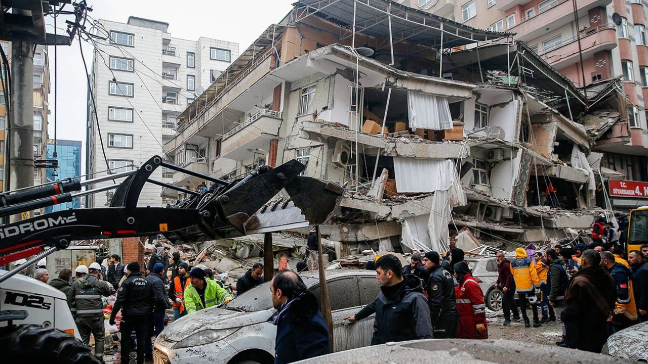 38 kişi ölmüştü: Bina projesiz, ruhsatsız ve denetimsiz inşa edilmiş