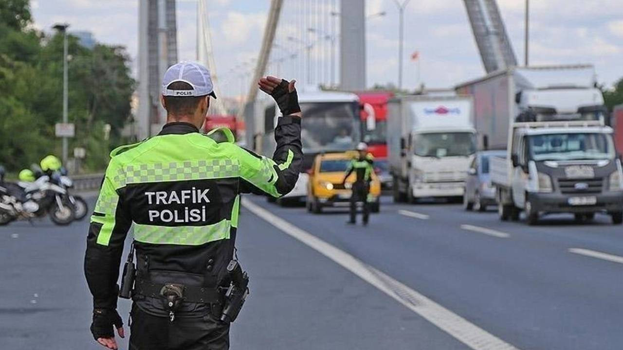 İstanbul'da bisiklet turu nedeniyle bazı yollar trafiğe kapalı