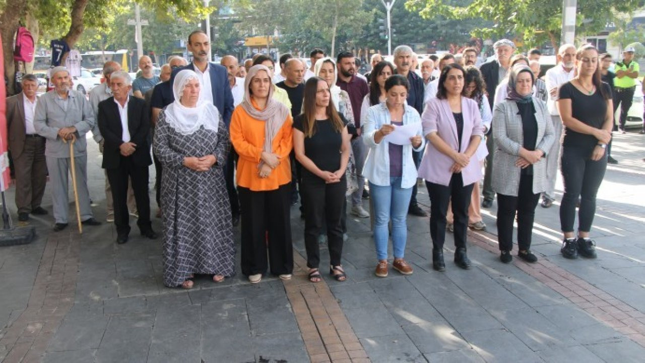 Van'da altı uzman çavuşun iki kadını taciz etmesi protesto edildi: 'Üniformalılar topluma karşı suç işliyor'