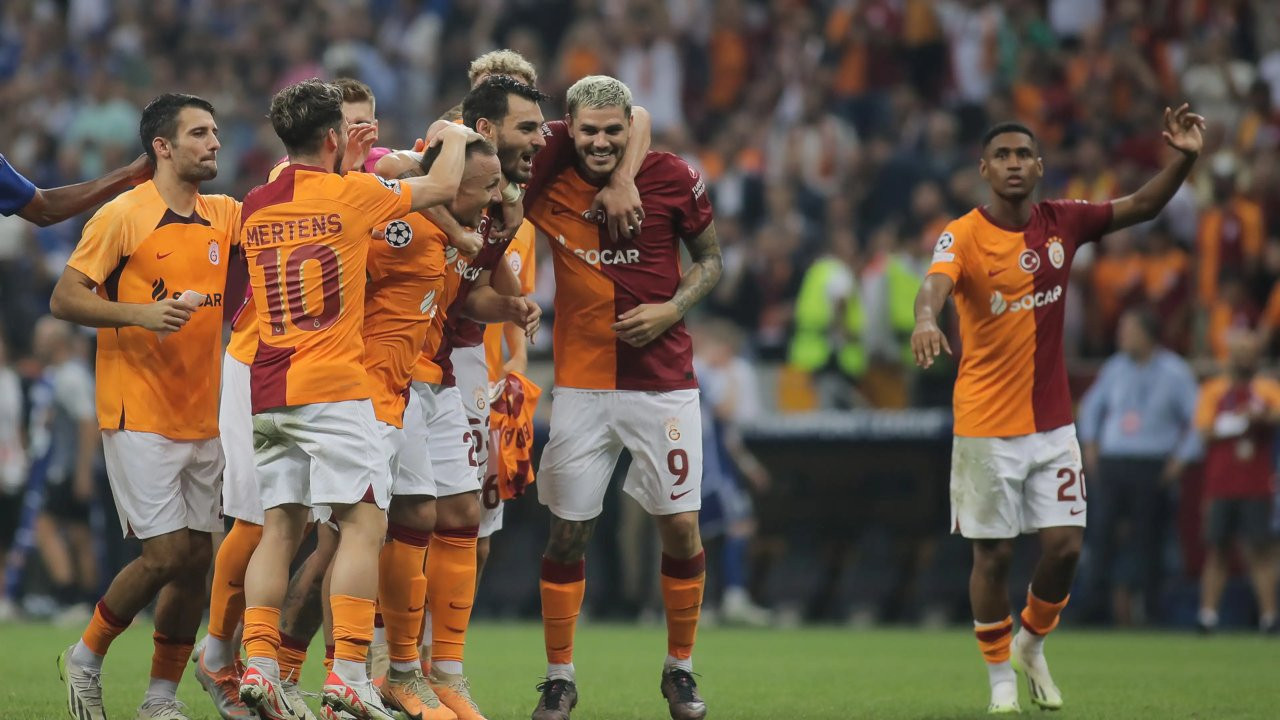 Galatasaray, 'Devler Ligi'nde Manchester United'a konuk oluyor