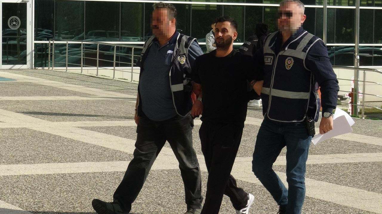 Cezaevi firarisi üç aydır aranıyordu: Yorganın altında saklanırken yakalandı