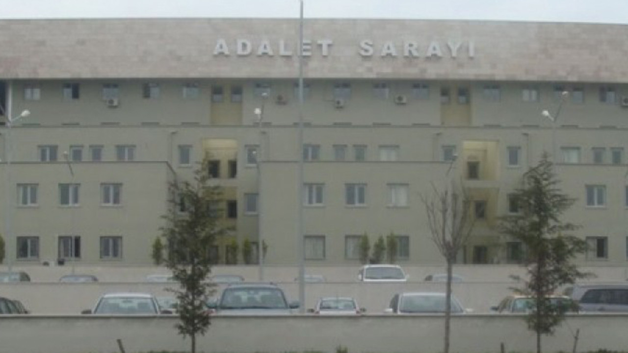 Askerlere cinsel saldırı davasında Albay’ın tutukluluğuna devam kararı