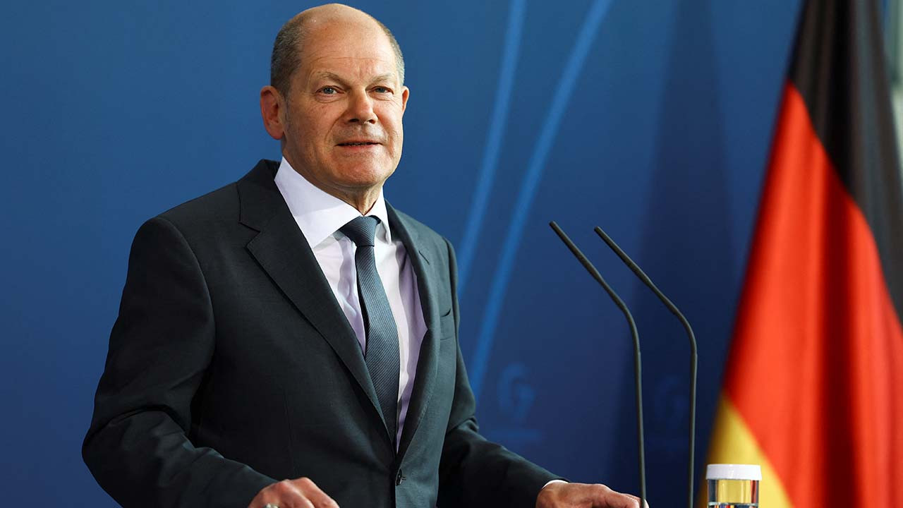 Olaf Scholz'dan AfD'nin göçmenleri sınırdışı etme planına tepki: 'Demokratlar, fanatiklere karşı bir arada durmalı'