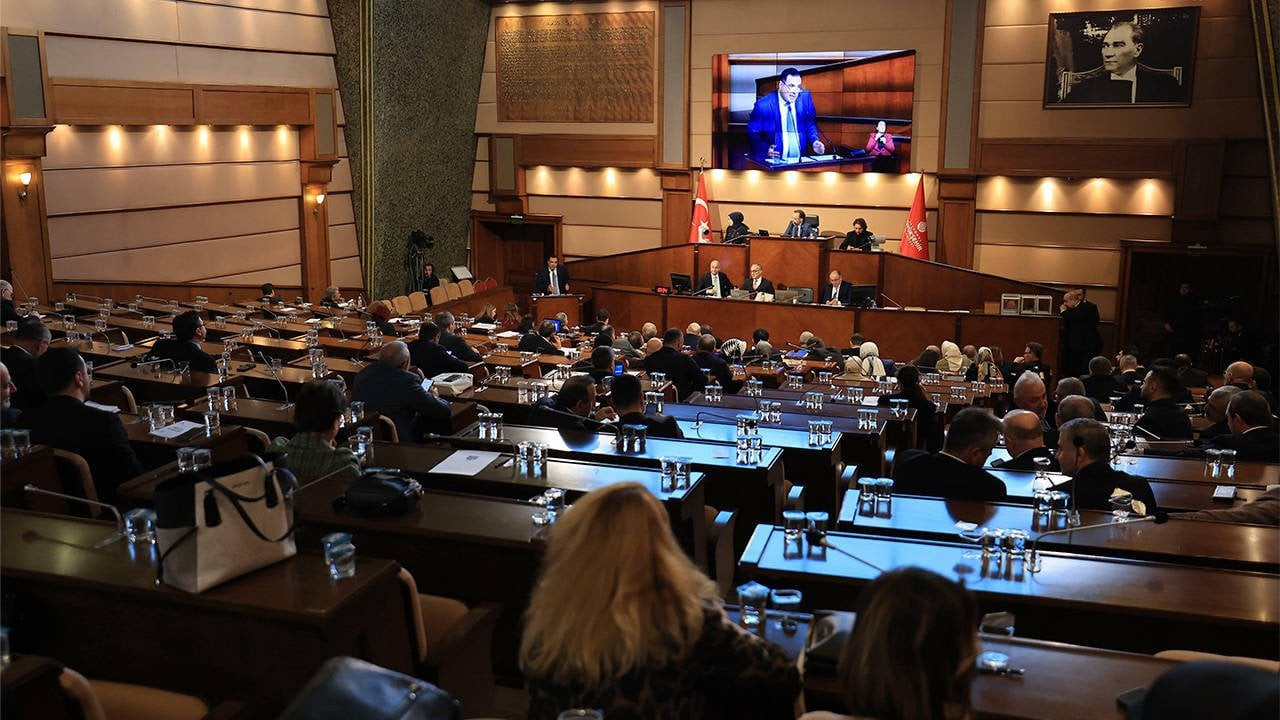 İBB Meclisi'nin Gazze'ye insani yardım kararında 'Kızılay' tartışması: Anlamak mümkün değil