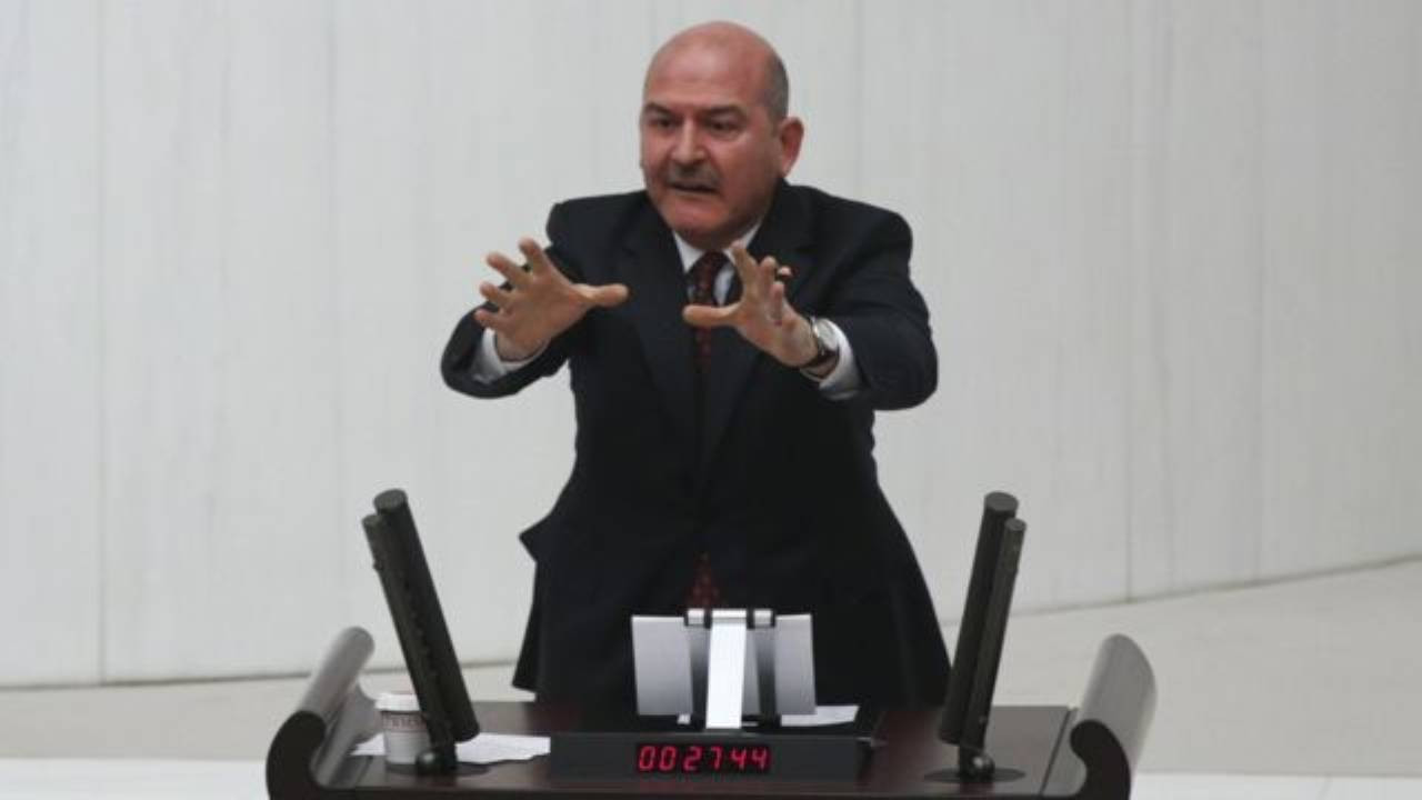 Mahkeme: 'Suç işleri bakanı' demek ifade özgürlüğü hakkı