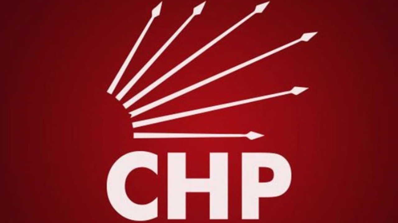 CHP'nin İstanbul kongreleri durduruldu