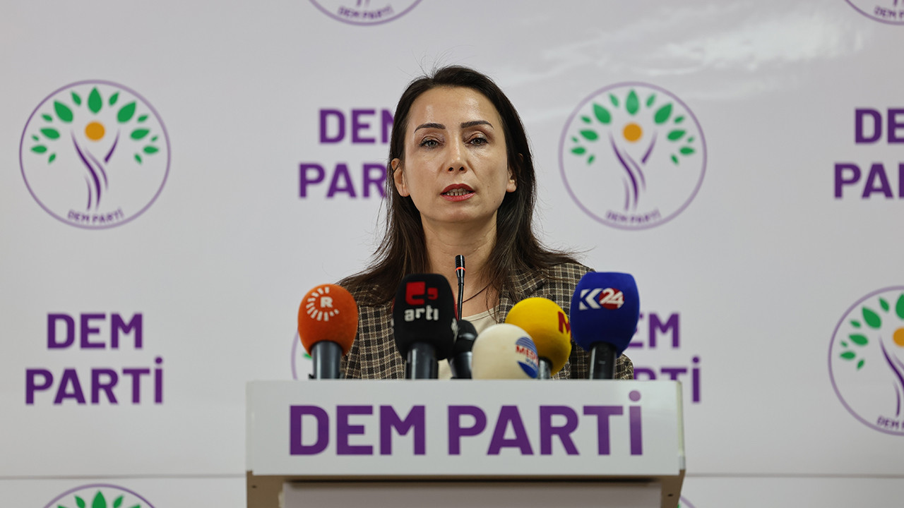 Tülay Hatimoğulları: Elimizin hamurunu yerel yönetimlerin her alanına bulaştıracağız