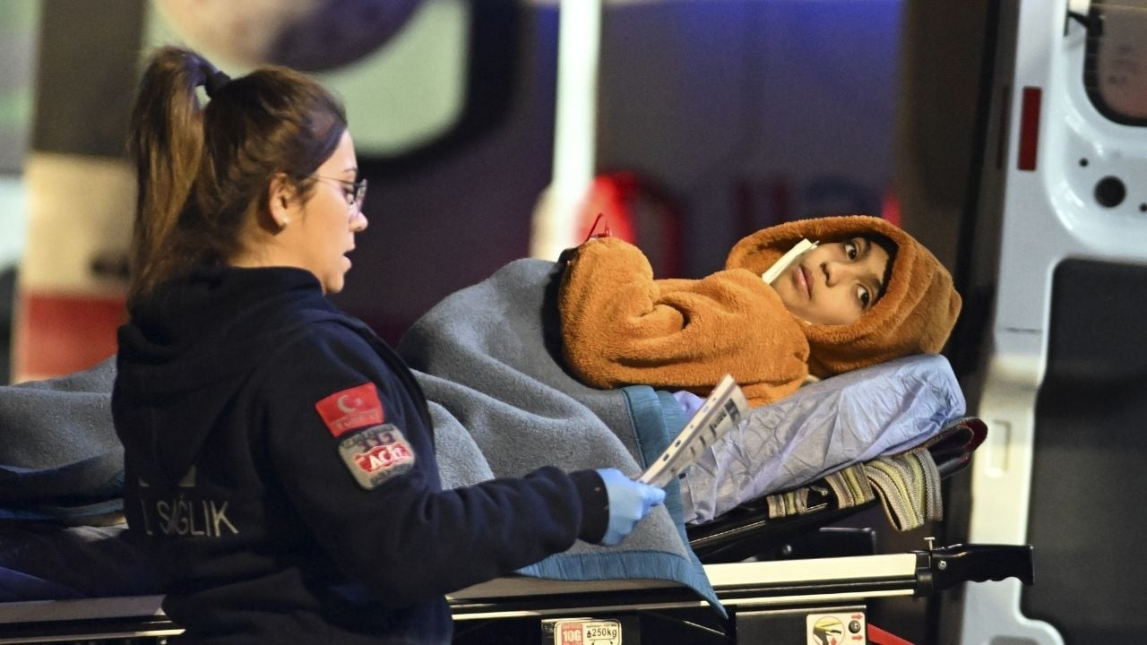 Türkiye'ye getirilen Gazzeliler, Ankara'daki hastanelere sevk edildi