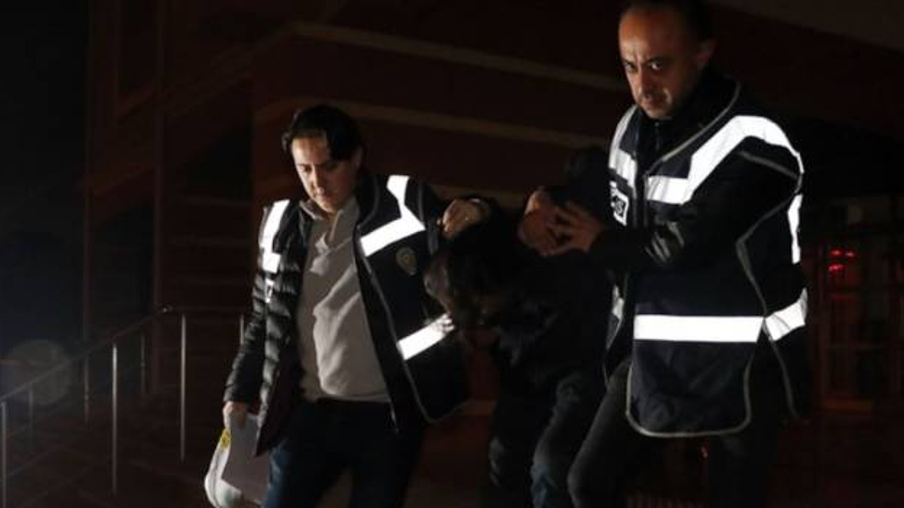 Babasını öldürüp sobada yakan kişi tutuklandı