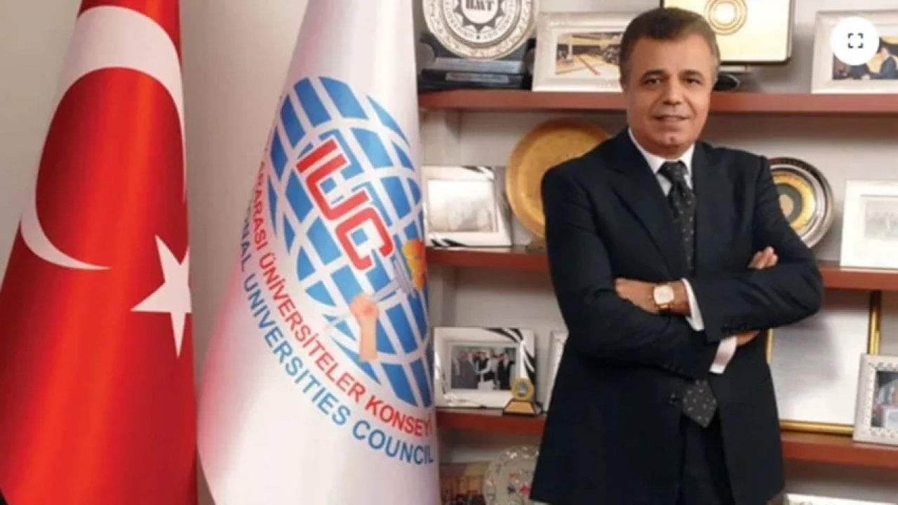 115 üniversitenin üye olduğu konseyin başkanı, 'sahte akademisyen' çıktı