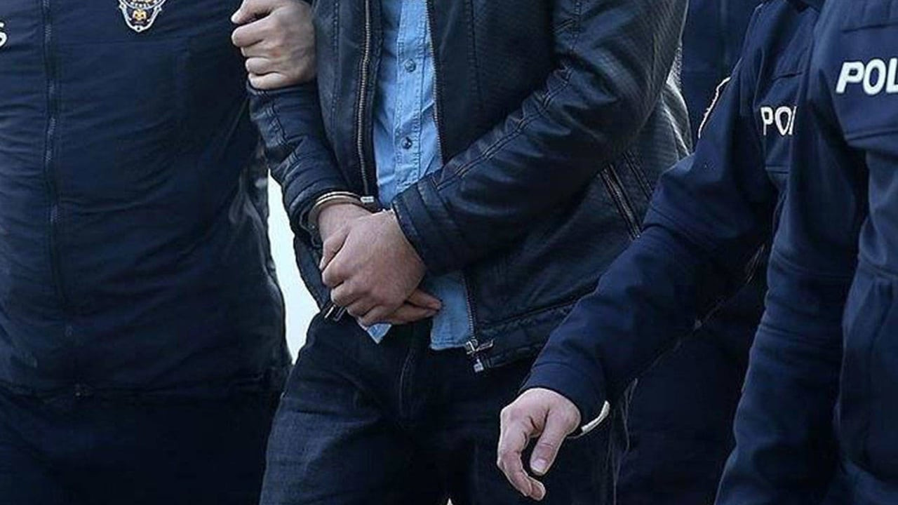 Interpol tarafından kırmızı bültenle aranan 56 kişi Türkiye'de yakalandı