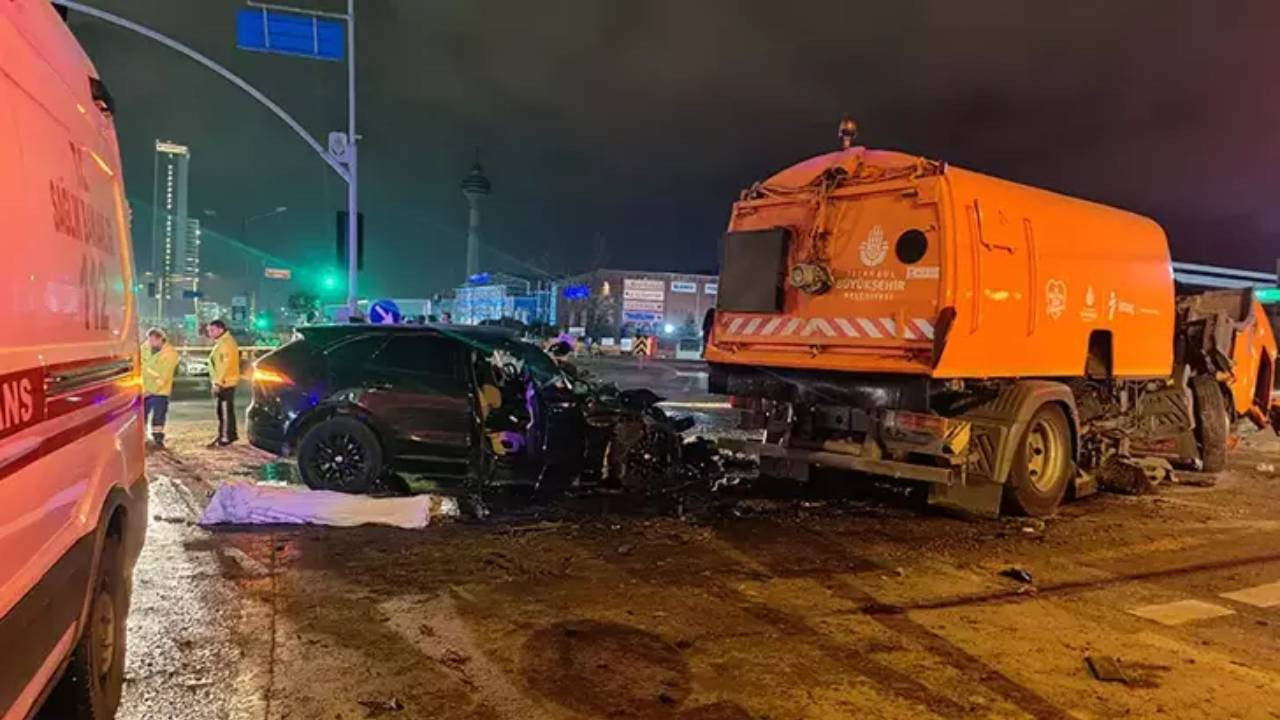 Esenyurt'ta trafik kazasında iki kişi öldü, iki kişi yaralandı