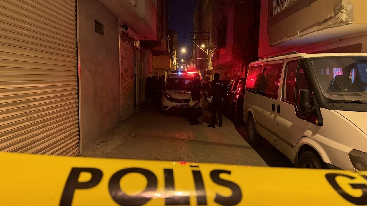 Antep'te bir kişi, eşinin anne ve babasını yaralayıp intihar etti
