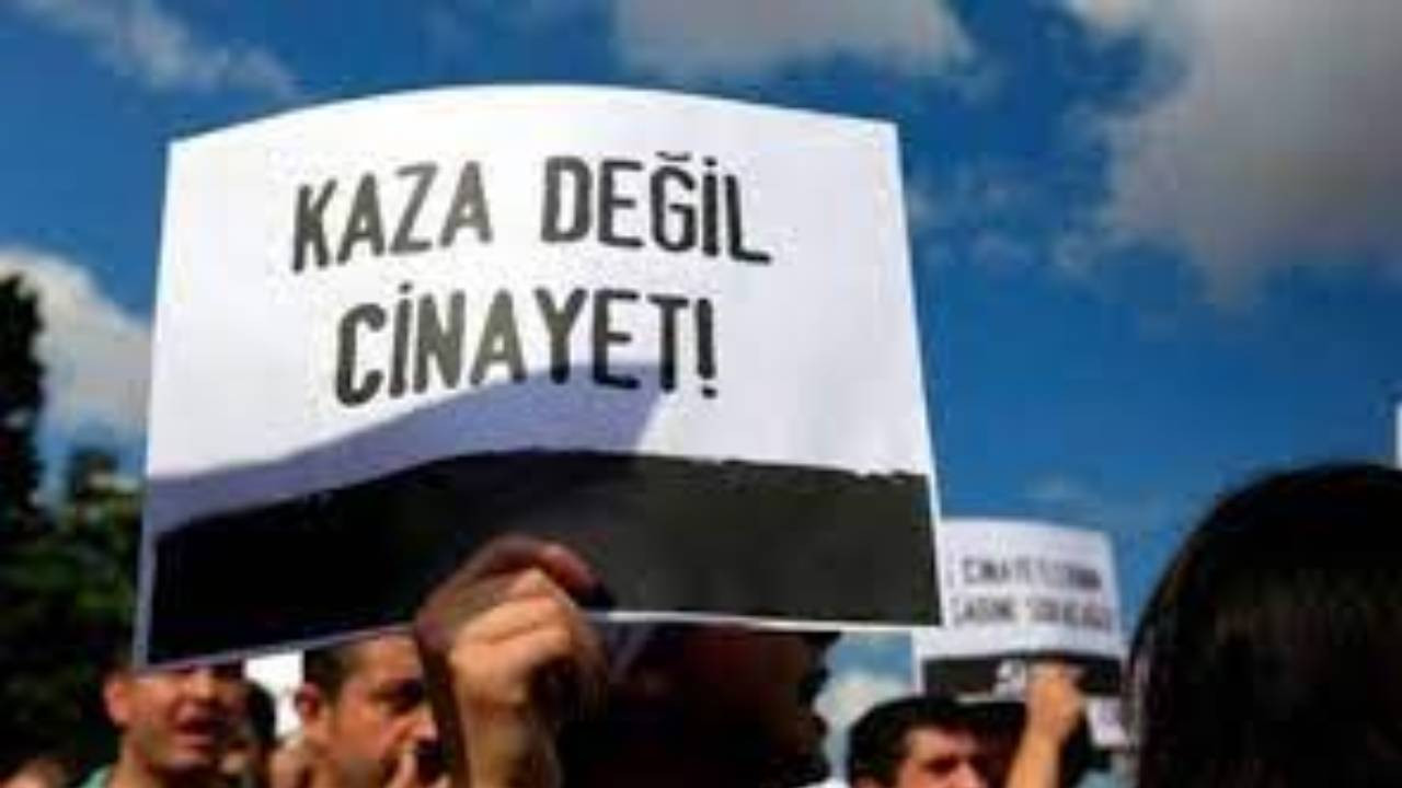 Bartın'da iş cinayeti: Maden ocağında vagonların arasına sıkışan işçi öldü