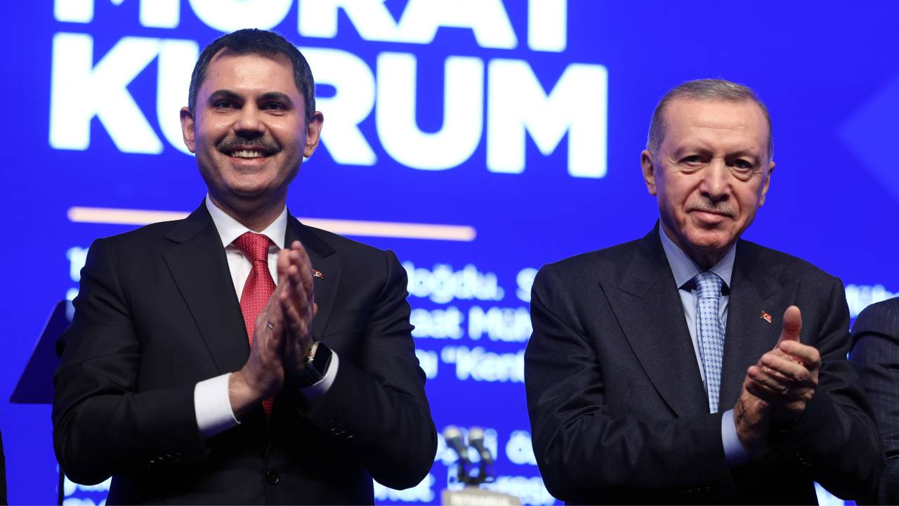 Erdoğan, AKP'nin belediye başkan adaylarını açıkladı: İstanbul'da Murat Kurum, Eskişehir'de Nebi Hatipoğlu aday