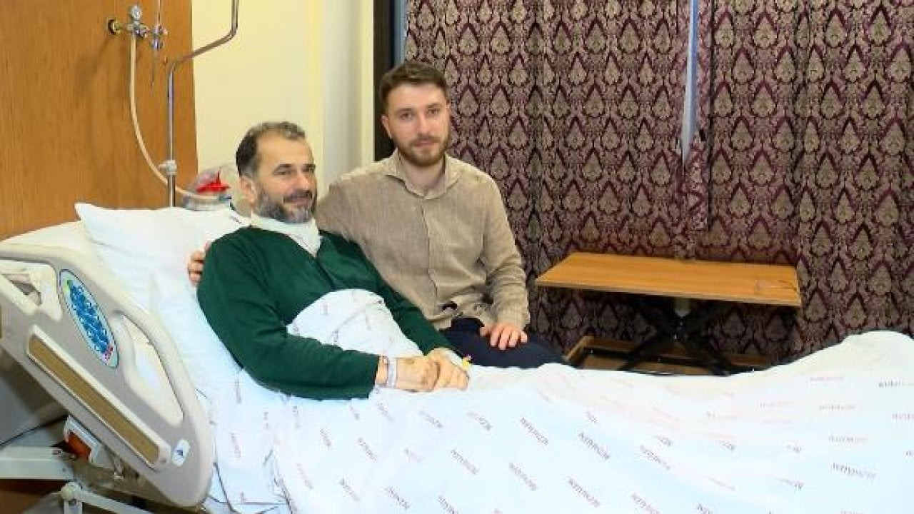 Saldırıya uğrayan Fatih Camisi imamı: Öğrencilerim canlarını siper etti