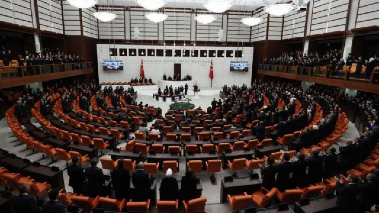 MSB'nin açıklamasının ardından CHP ve İYİ Parti programlarını iptal etti, AKP erteledi