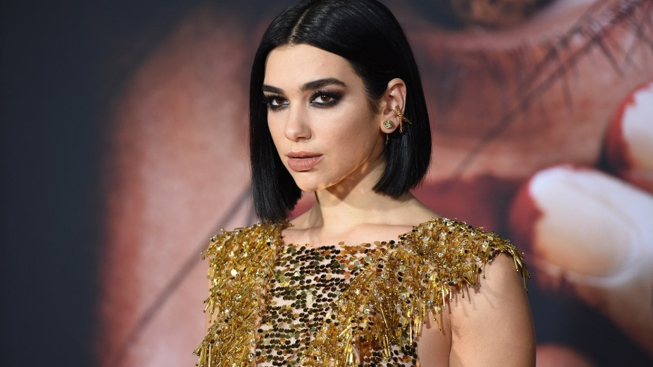 Dua Lipa'dan hayranlarına eleştiri: Politik ve zeki olmanızı istemiyorlar