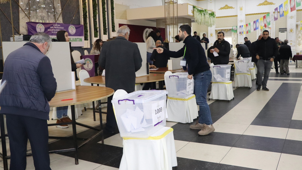 DEM Parti’den Diyarbakır'daki halk oylamasına katılım çağrısı: Demokratik şölene davet ediyoruz