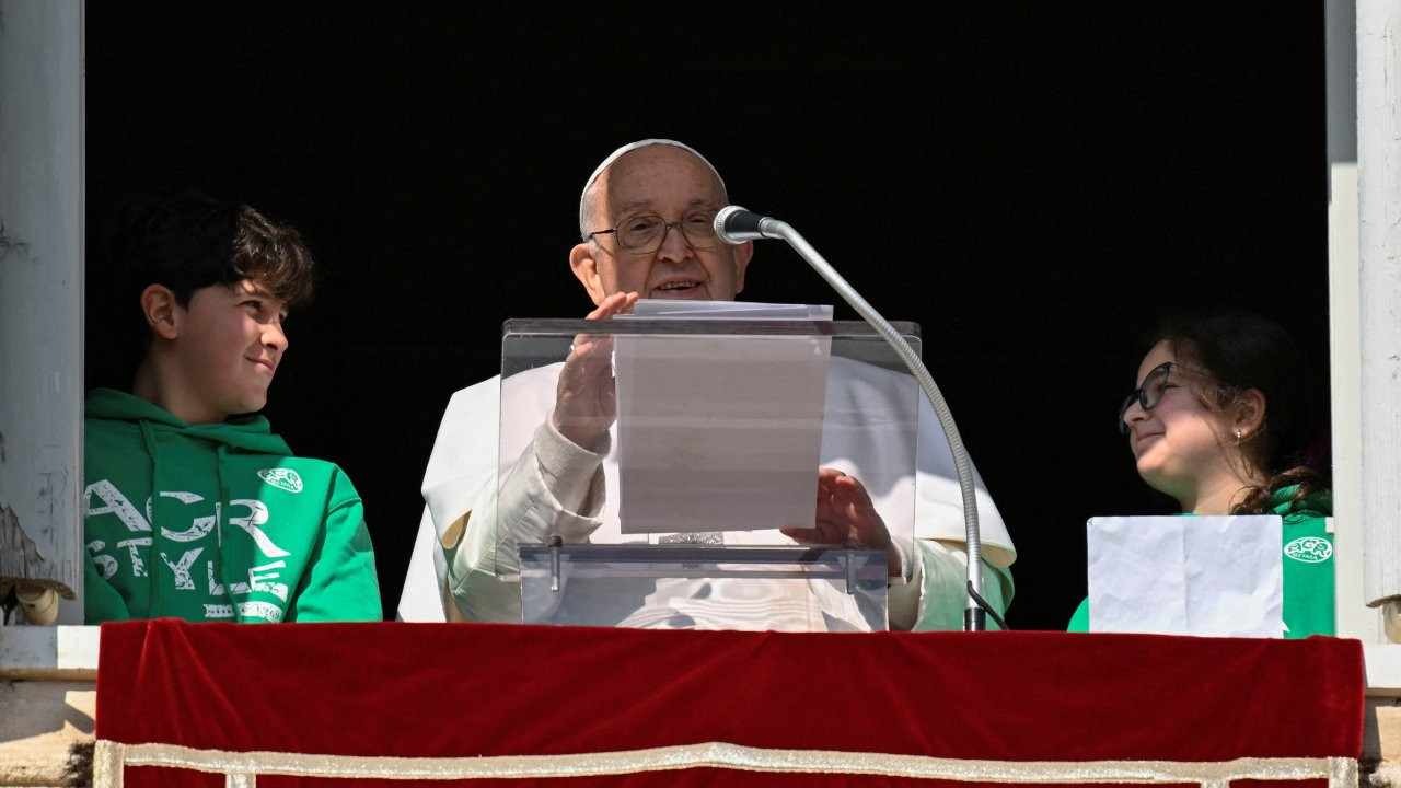 Papa Francis'ten kilise saldırısı için başsağlığı mesajı