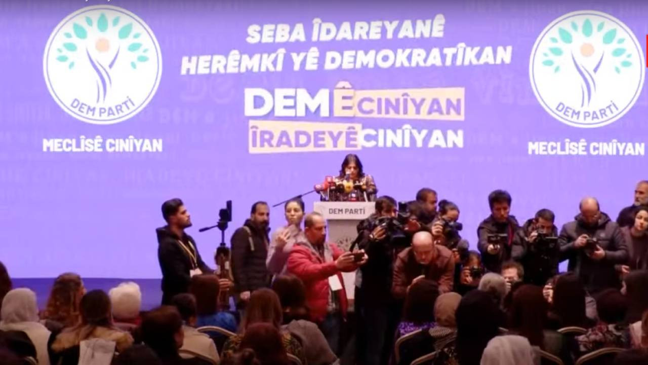 DEM Parti kadın belediye eşbaşkan adaylarını tanıttı: Eşbaşkanlık mor çizgimizdir