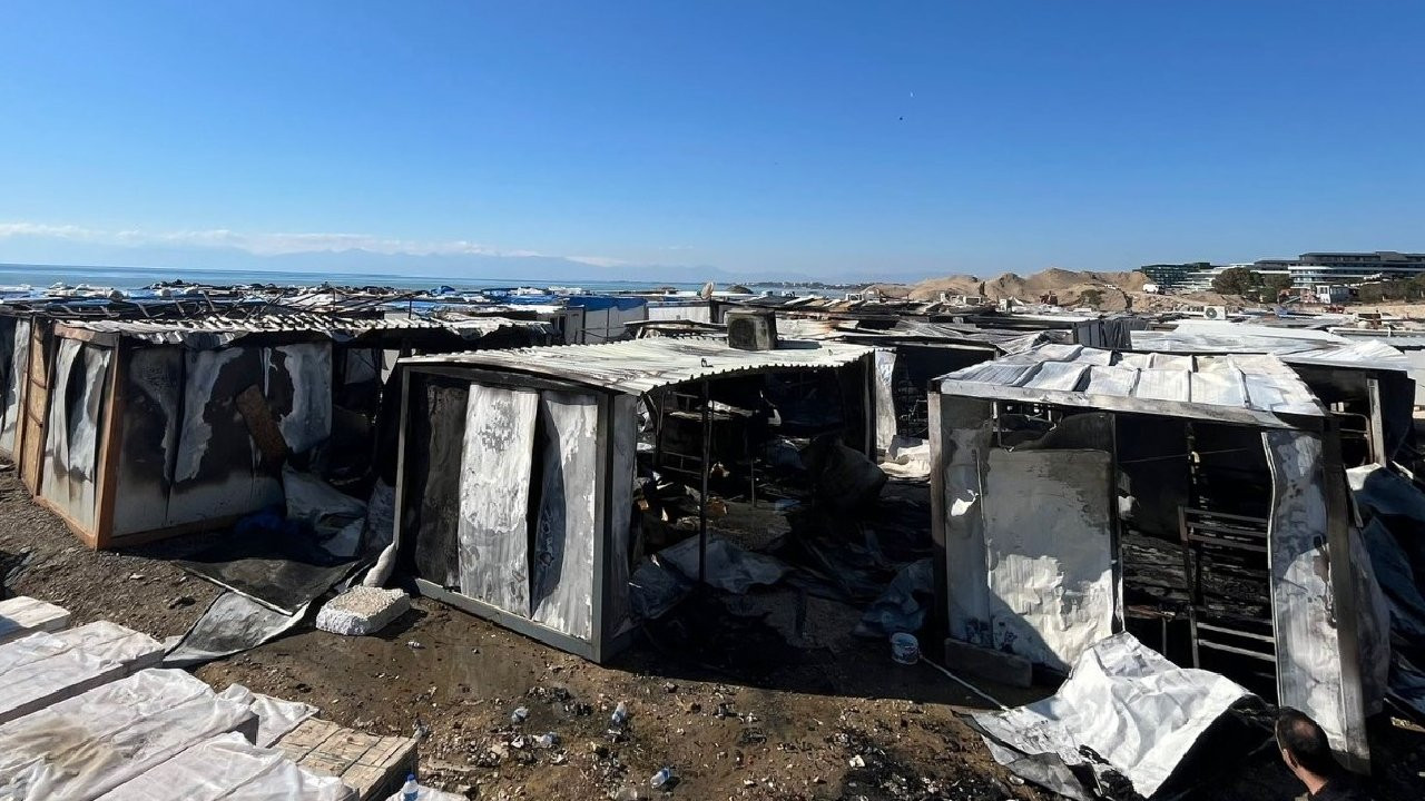 Antalya'da 500 işçinin kaldığı konteynerlerde yangın