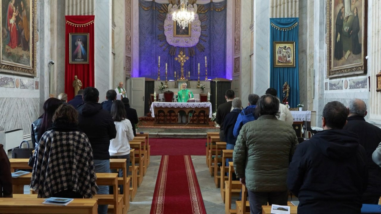 Santa Maria Kilisesi'nde saldırı sonrası ilk pazar ayini