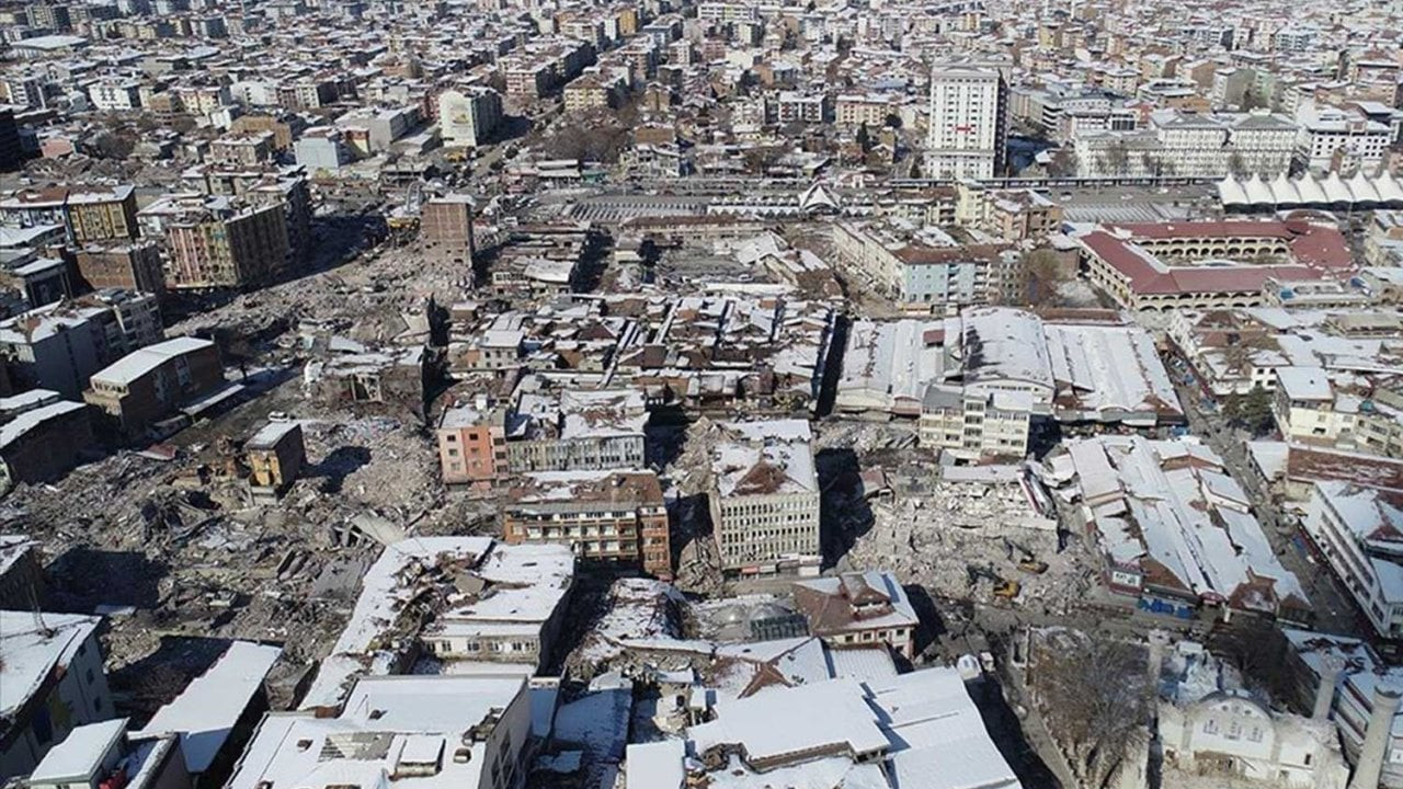 Malatya'da 6 Şubat depremlerinin birinci yılı dolayısıyla eğitime bir gün ara