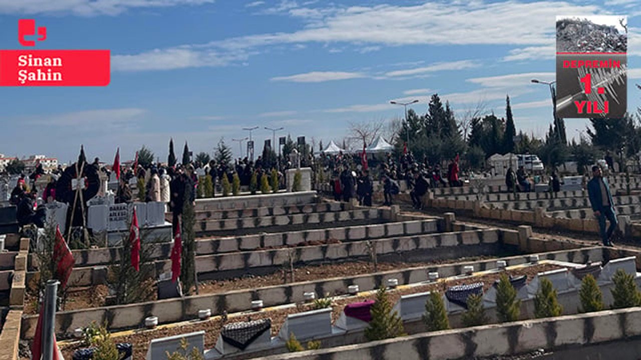 Adıyaman'da depremde ölenler anıldı: 'Bir mezarı bile olmayanlar var'