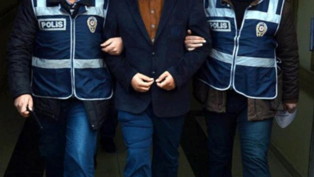 Hakim önünde protesto dayağı