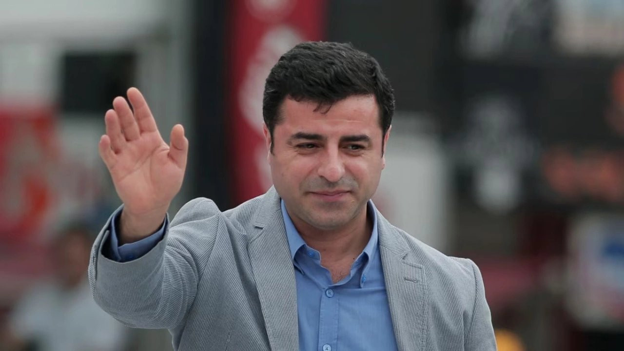 Selahattin Demirtaş'tan görüşe çıkmama kararı: 'Onur kırıcı üst araması dayatılıyor'