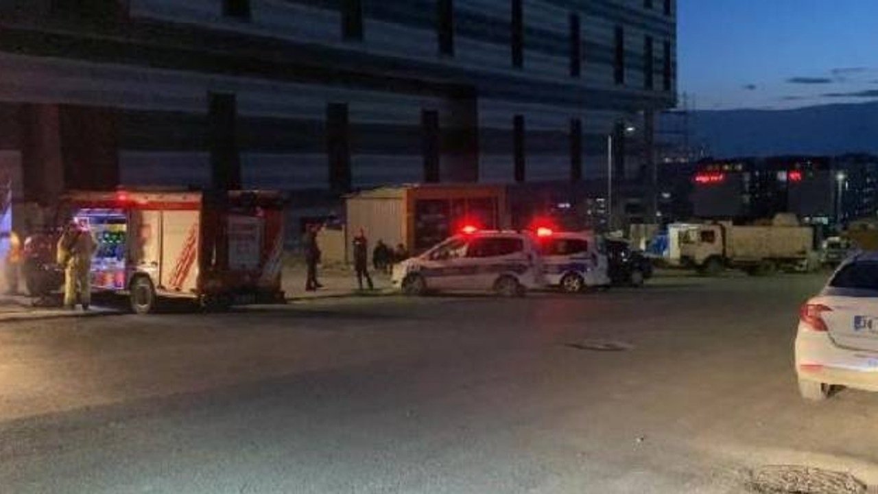 Arnavutköy'de iş cinayeti: 17 yaşındaki işçi asansör ile duvarın arasına sıkıştı