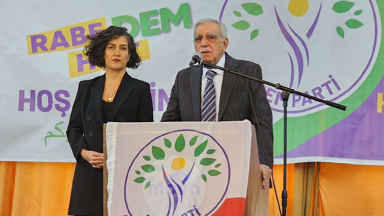 Ahmet Türk: Geleceğimizi belirleyecek bir siyaset yürütmeliyiz