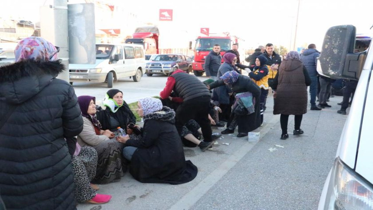 Afyon’da işçi servisi ile tır çarpıştı: 14 kadın işçi yaralandı