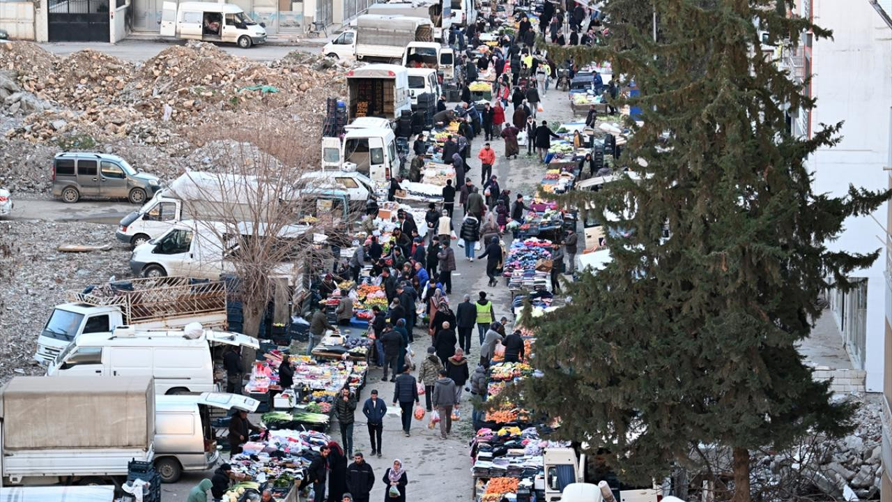 Adıyaman esnafı bir yıldan fazla süredir işyerini açamıyor